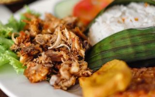 kuliner pedas milik artis