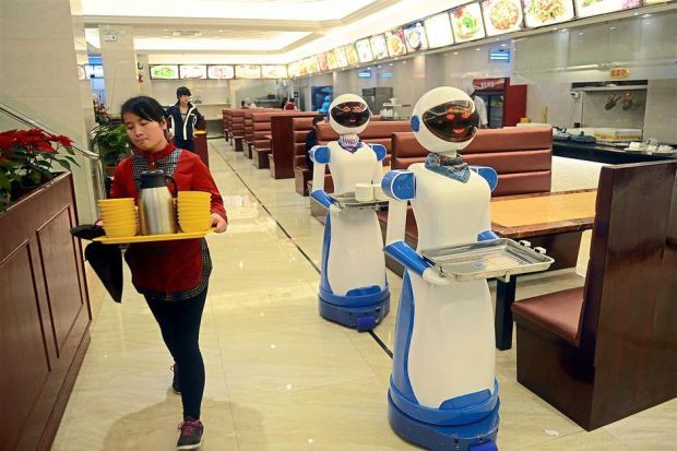 robot pelayan