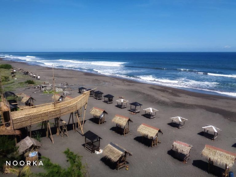 7 Wisata Pantai Selatan di Jawa Tengah yang Bisa Dikunjungi Saat Mudik