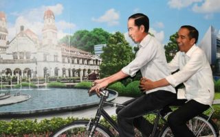 Jokowi resmikan bandara ahmad yani 3