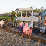 tempat ngabuburit teraneh di indonesia
