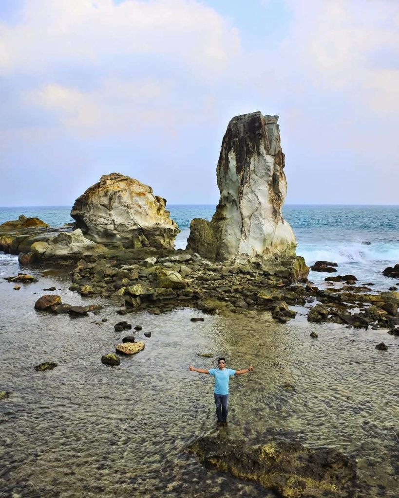 Pantai Gigi Hiu Phinemo