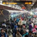 semrawutnya kereta api india2