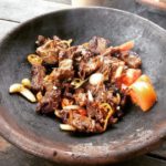 Belum sah jalan-jalan ke Bandung kalau belum coba makan?