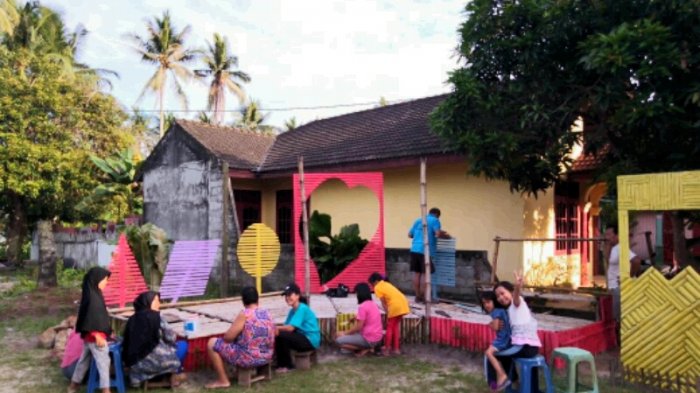 Liburan Ke Balikpapan Berswafoto Ria Di Kampung Wisata Kenangan