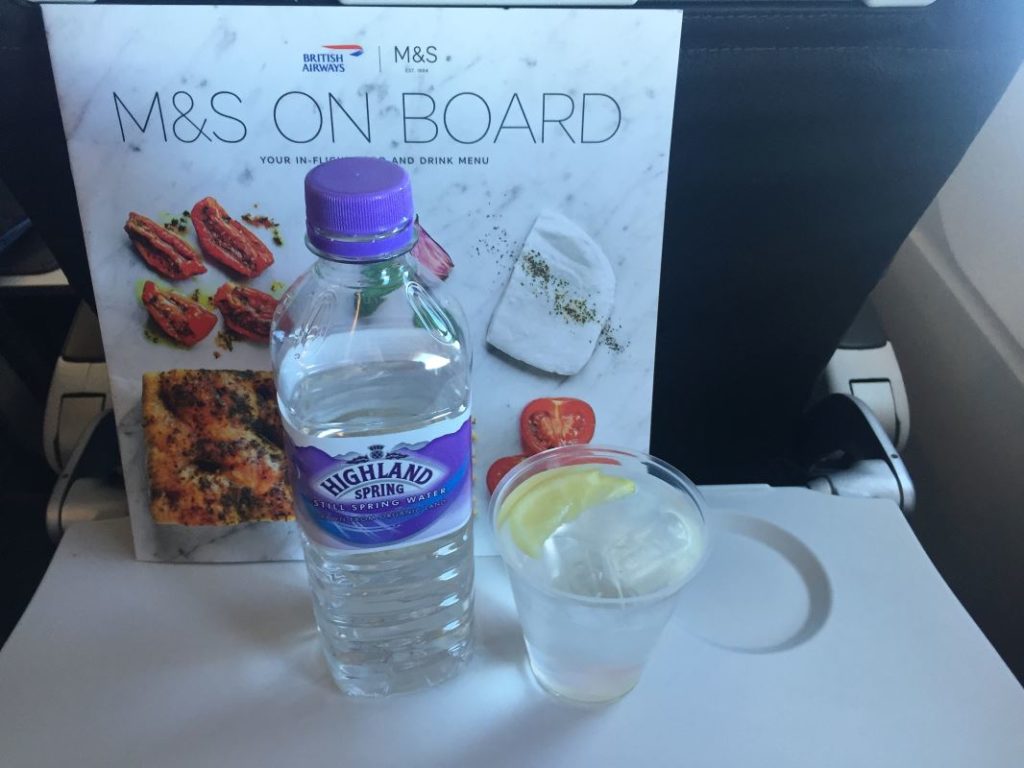air mineral dalam pesawat