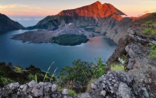 Pasca Gempa, Jalur Pendakian Gunung Rinjani Akhirnya Dibuka Kembali gunung rinjani ditutup