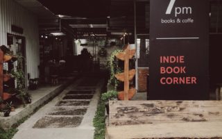 7PM Books and Coffee Jogja, Paket Lengkap bagi Anda Pecinta Kopi dan Pecandu Buku 7pm books and coffee jogja