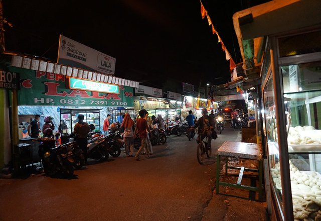 pempek legendaris di palembang