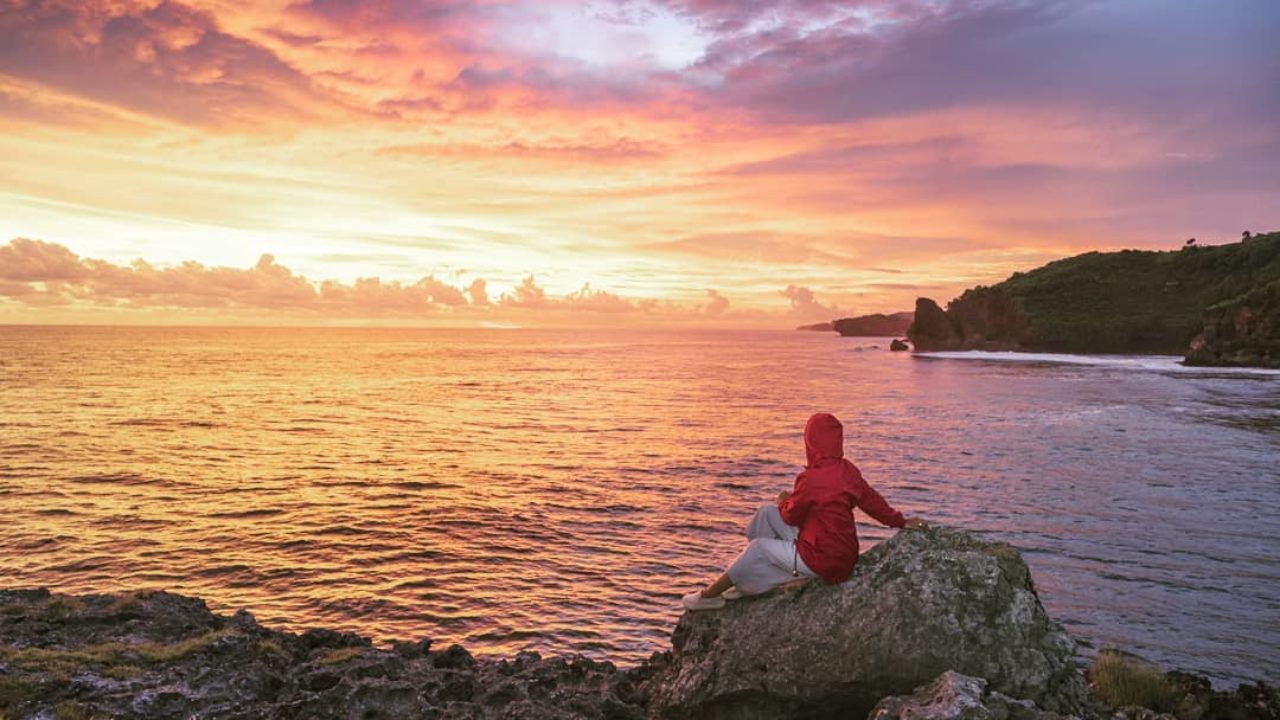 Mengintip Cantiknya Bidadari Pantai Selatan Yang Masih Perawan