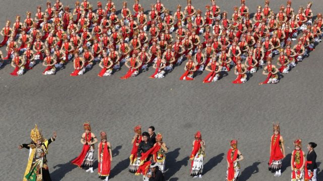 festival gandrung sewu banyuwangi 2018