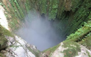 gua terdalam di indonesia