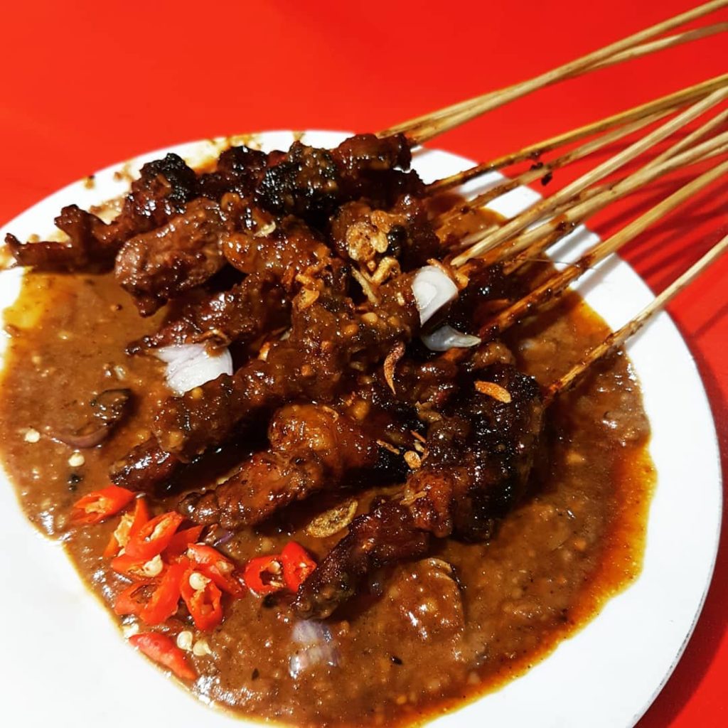 ragam sate di indonesia