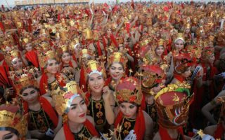tari gandrung banyuwangi