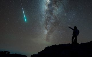 hujan meteor di bulan oktober