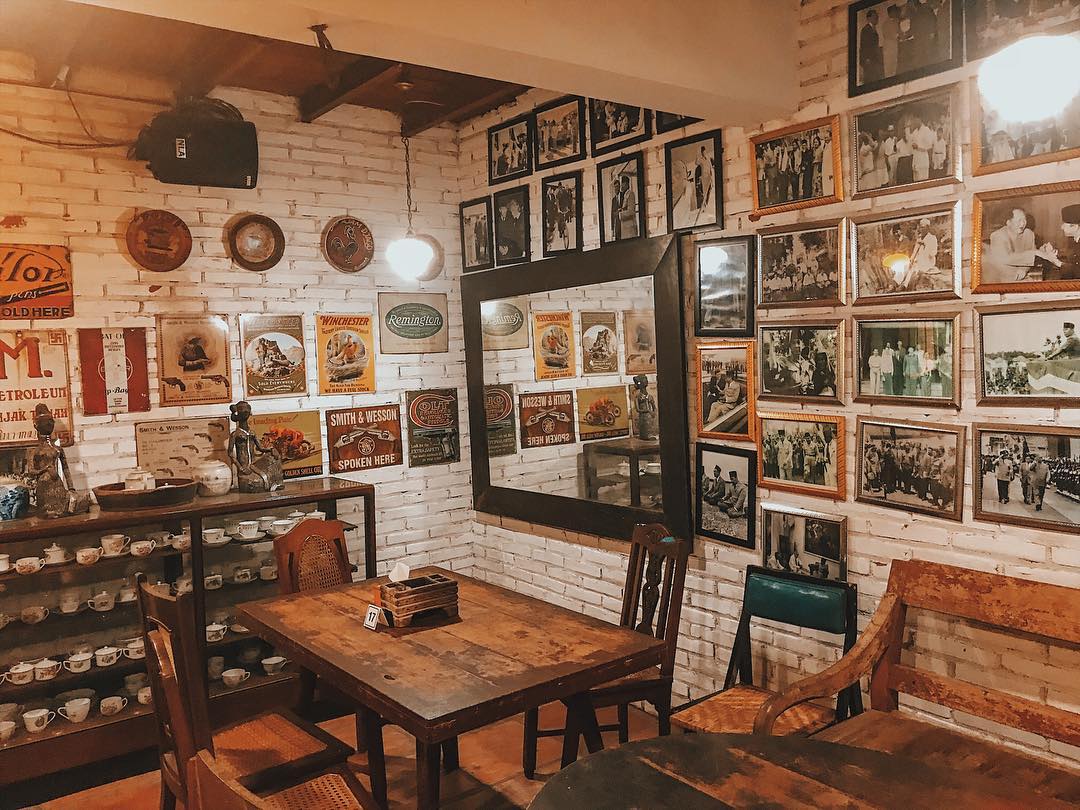 Loe Mien Toe Cafe Spot Nongkrong Di Malang Dengan Gaya Yang Vintage