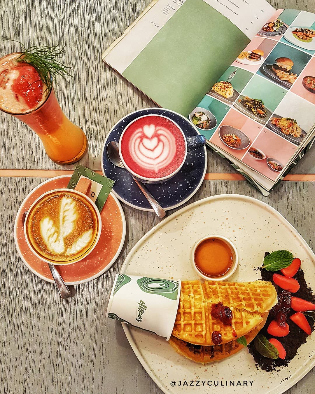 Ottoman’s Coffee Sopo Del Kafe Nuansa Pink yang Instagramable Jakarta 