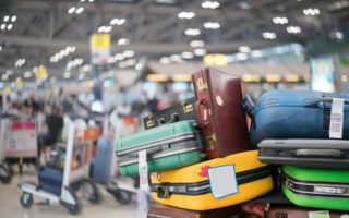 Benda yang Dilarang Masuk Bagasi Pesawat