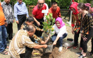 festival cinta puspa dan satwa