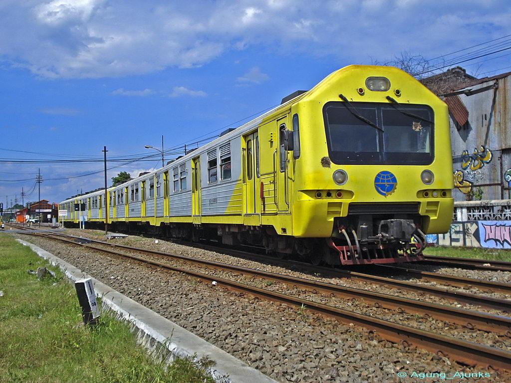 kereta api semarang - jogja