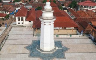 masjid bersejarah di indonesia
