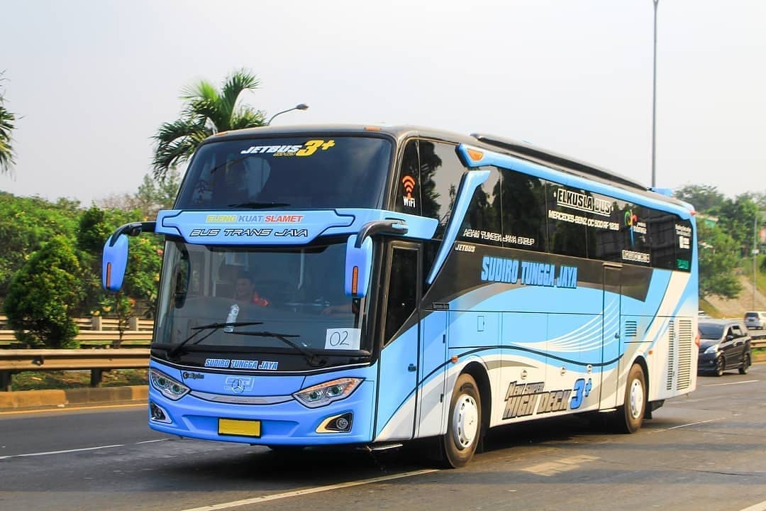 Rute Bus dengan Fasilitas Bus AKAP Terbaik di Indonesia