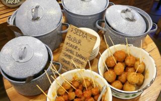 7 Resto Murah di Solo yang Cocok untuk Buka Bersama Bareng Sahabat resto murah di solo