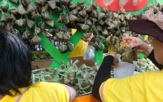 Festival Bakcang dan Lamang Baluo di Kota Padang Pecahkan MURI festival bakcang