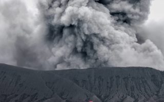 erupsi gunung bromo