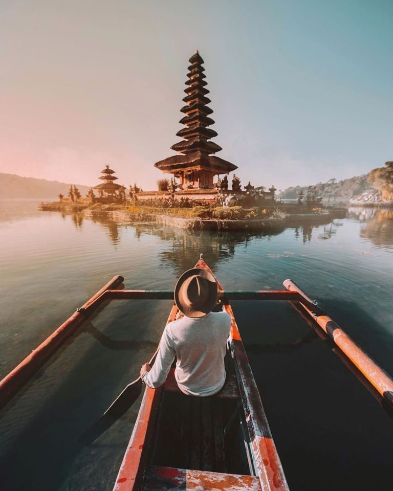 Destinasi Wisata Terbaik Asia Kategori Pulau Versi