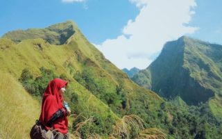 gunung piramid bondowoso