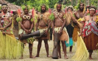 5 Kebiasaan Orang Papua, Masyarakat Adat dari Ujung Timur