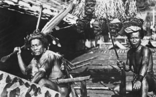 5 Kebiasaan Suku Dayak, Masyarakat Asli Calon Ibukota Baru kebiasaan suku dayak