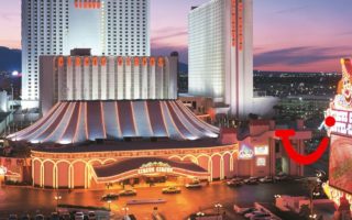 Circus Circus Hotel, Casino & Theme Park Pertama di Las Vegas circus circus hotel