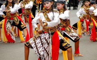 tari tradisional indonesia