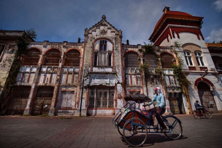 7 Spot Foto Instagramable di Kawasan Wisata Kota Lama Semarang