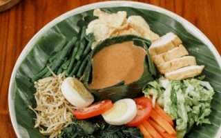 7 Kuliner Indonesia yang Mendunia dengan Cita Rasa Internasional kuliner indonesia yang mendunia