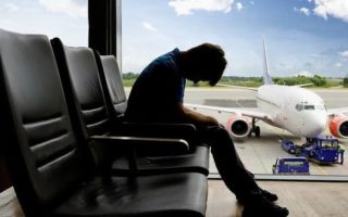 Gejala, Penyebab, dan Cara Mengobati Jet Lag Akibat Penerbangan Jauh gejala jet lag