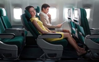Tips Penerbangan Jarak Jauh Agar Tetap Nyaman Selama di Pesawat Tips penerbangan jarak jauh