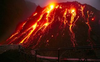 Letusan Gunung Kelud, Malapetaka dan Cerita Dendam yang Melegenda Letusan Gunung Kelud