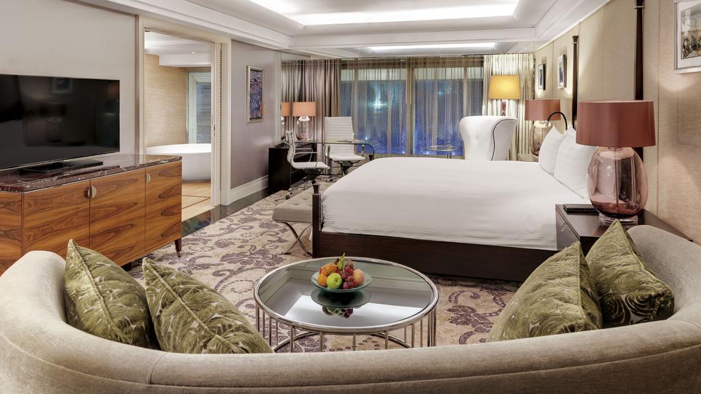 presidential suite hotel indonesia