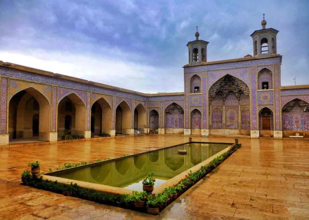 masjid nasir al mulk