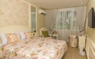 Fiori Hotel Bandung, Akomodasi Instagenic untuk Muda-Mudi Priangan Fiori Hotel Bandung