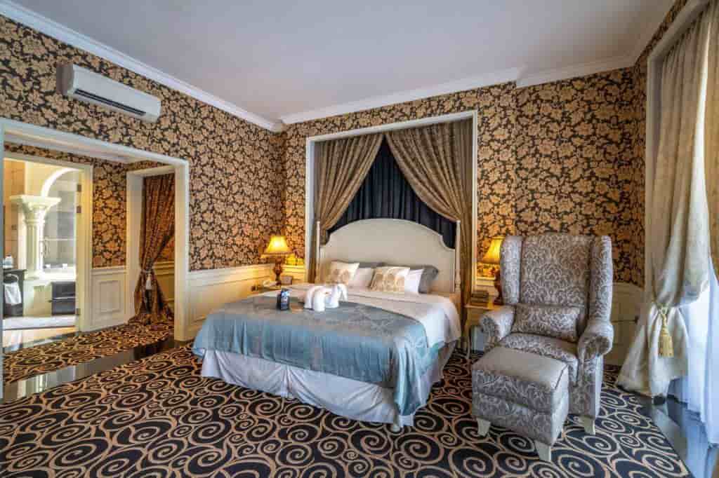 gh universal hotel bandung