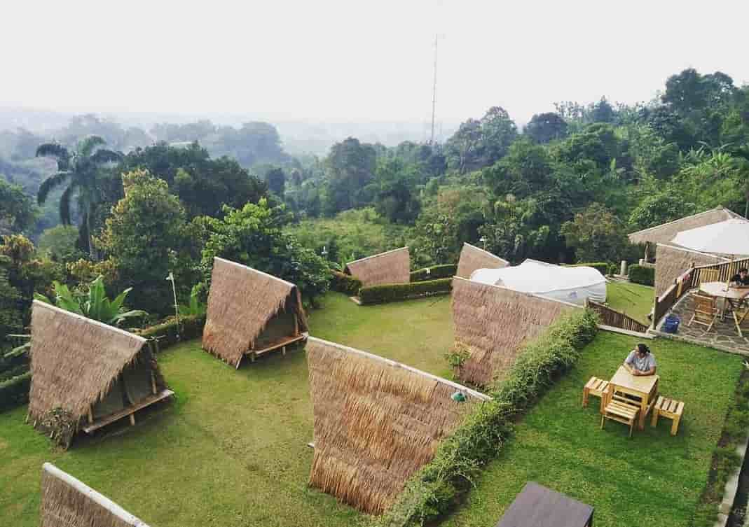 5 Tempat Glamping di Bogor untuk Staycation Seru Saat New