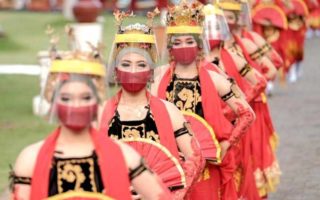 Kenapa Tempat Wisata Buka Saat Pandemi, Sedangkan Sekolah Tidak? kenapa tempat wisata buka sedangkan sekolah tidak
