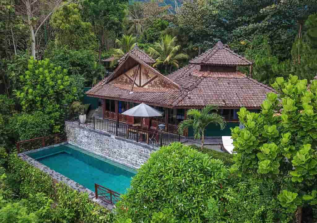 Villa Borobudur Resort