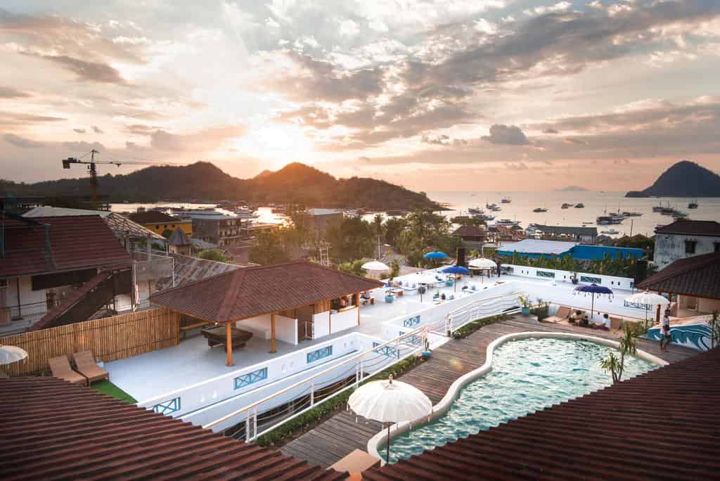 Seaesta Komodo Hostel & Hotel
