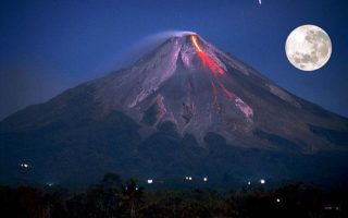 kapan gunung merapi erupsi