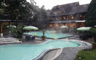 hotel di tangkuban perahu